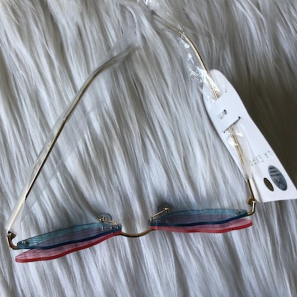 LA Express Rimless Winged Sunglasses - Picture 5 of 9